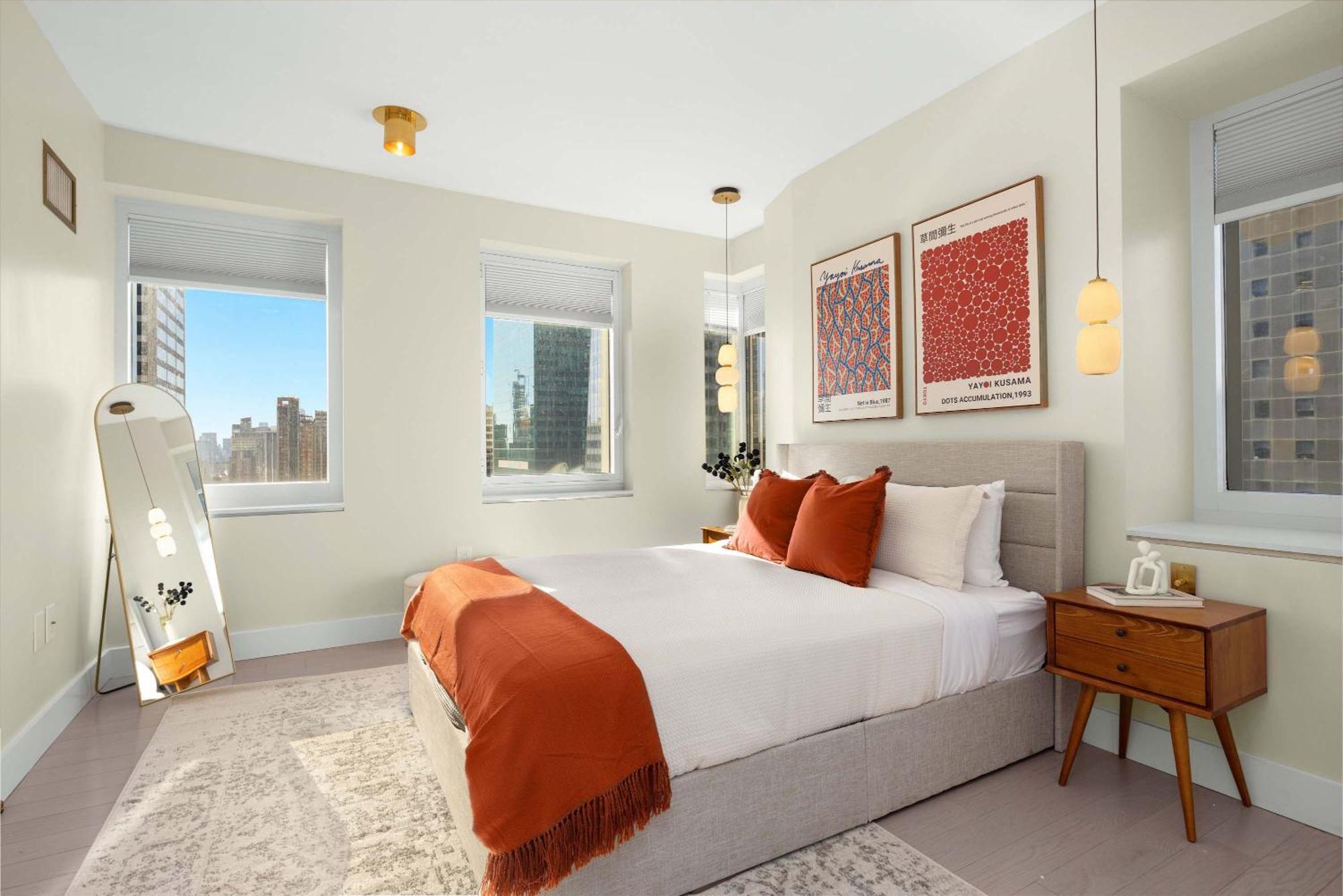 Rare Luxurious 1 Block From Time Square Nova York