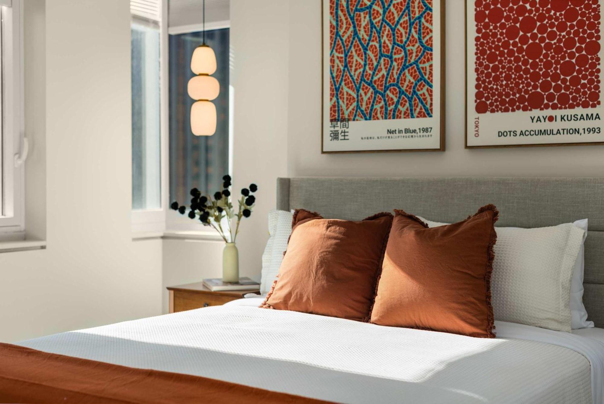 Rare Luxurious 1 Block From Time Square * New York